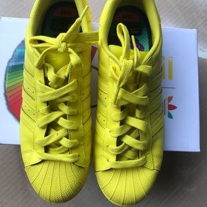 Adidas Pharrell Adidas size 9.5